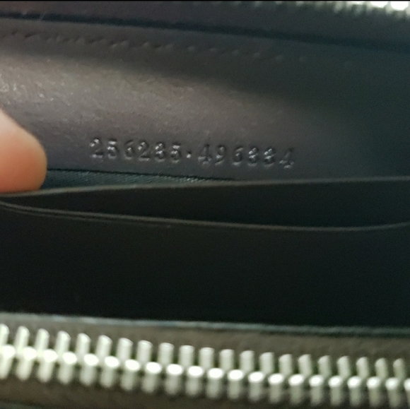 Gucci Unisex Genuine Crocodile Zippy Card Case - Picture 6 of 9